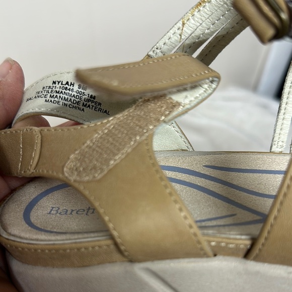 BareTraps Tan Sandals Stylish Comfort Strappy Design - Picture 11 of 16